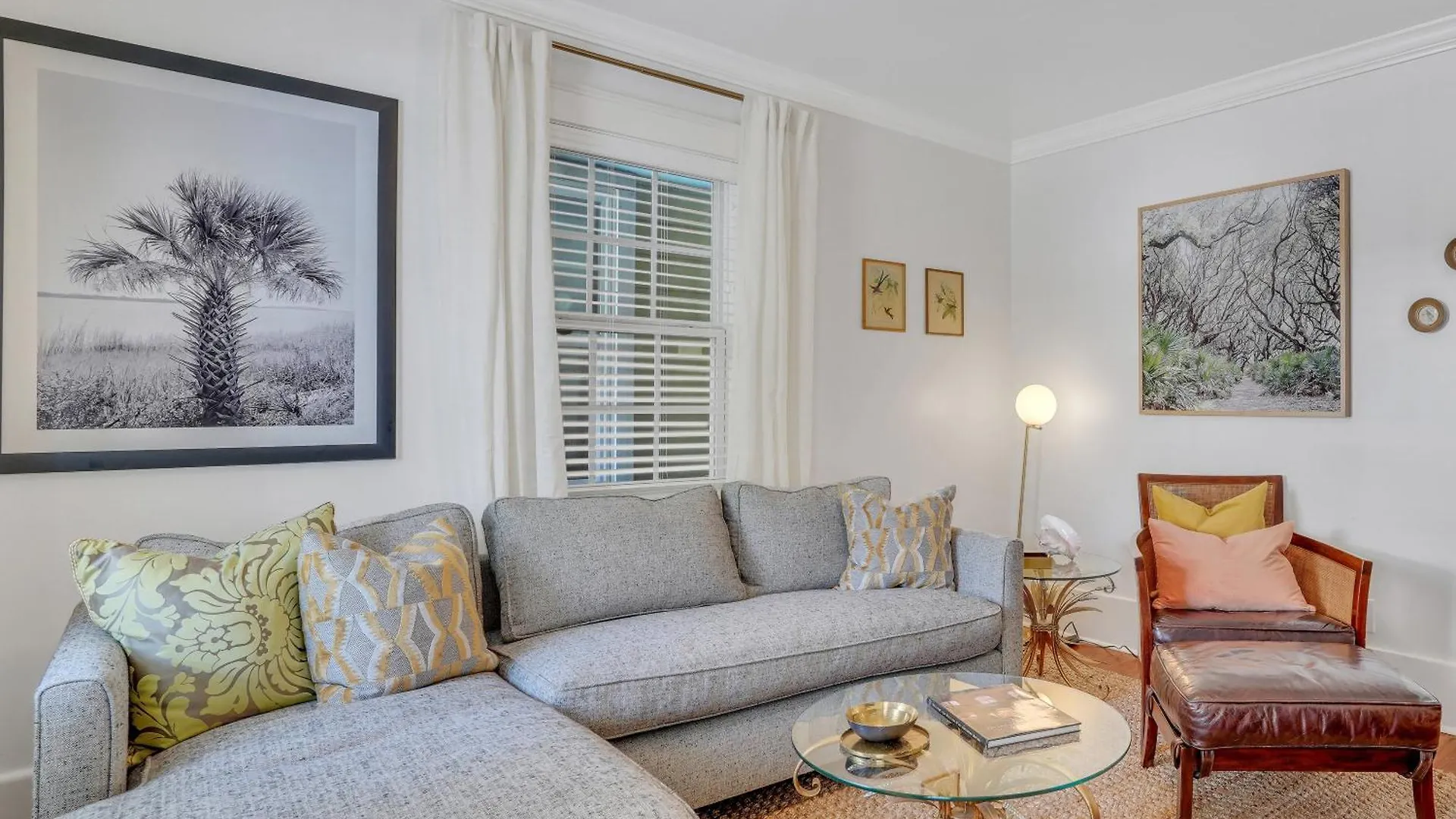 Charming Cottage Near Forsyth Park Heated Pool Access Walk To Restaurants Historic Sites More 1390 Savannah