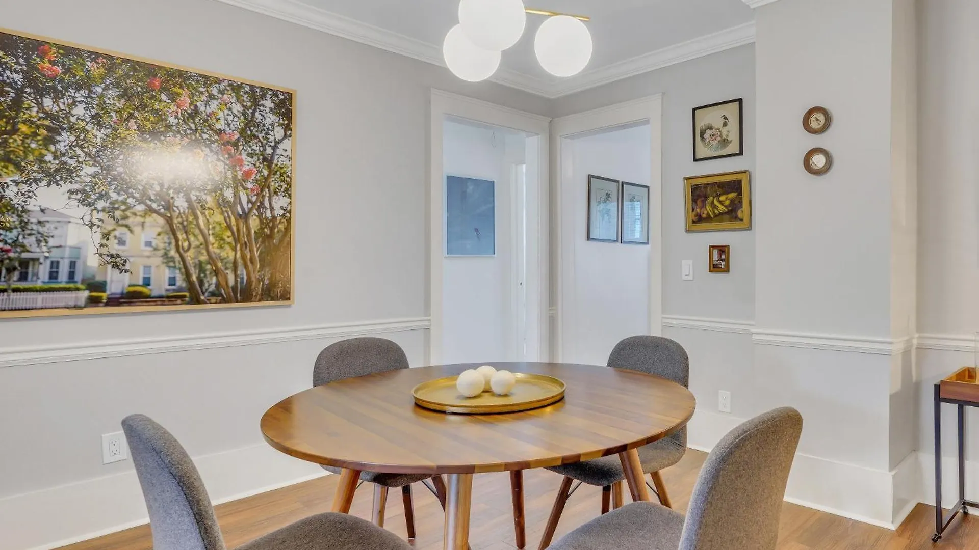 Charming Cottage Near Forsyth Park Heated Pool Access Walk To Restaurants Historic Sites More 1390 Savannah 0*,