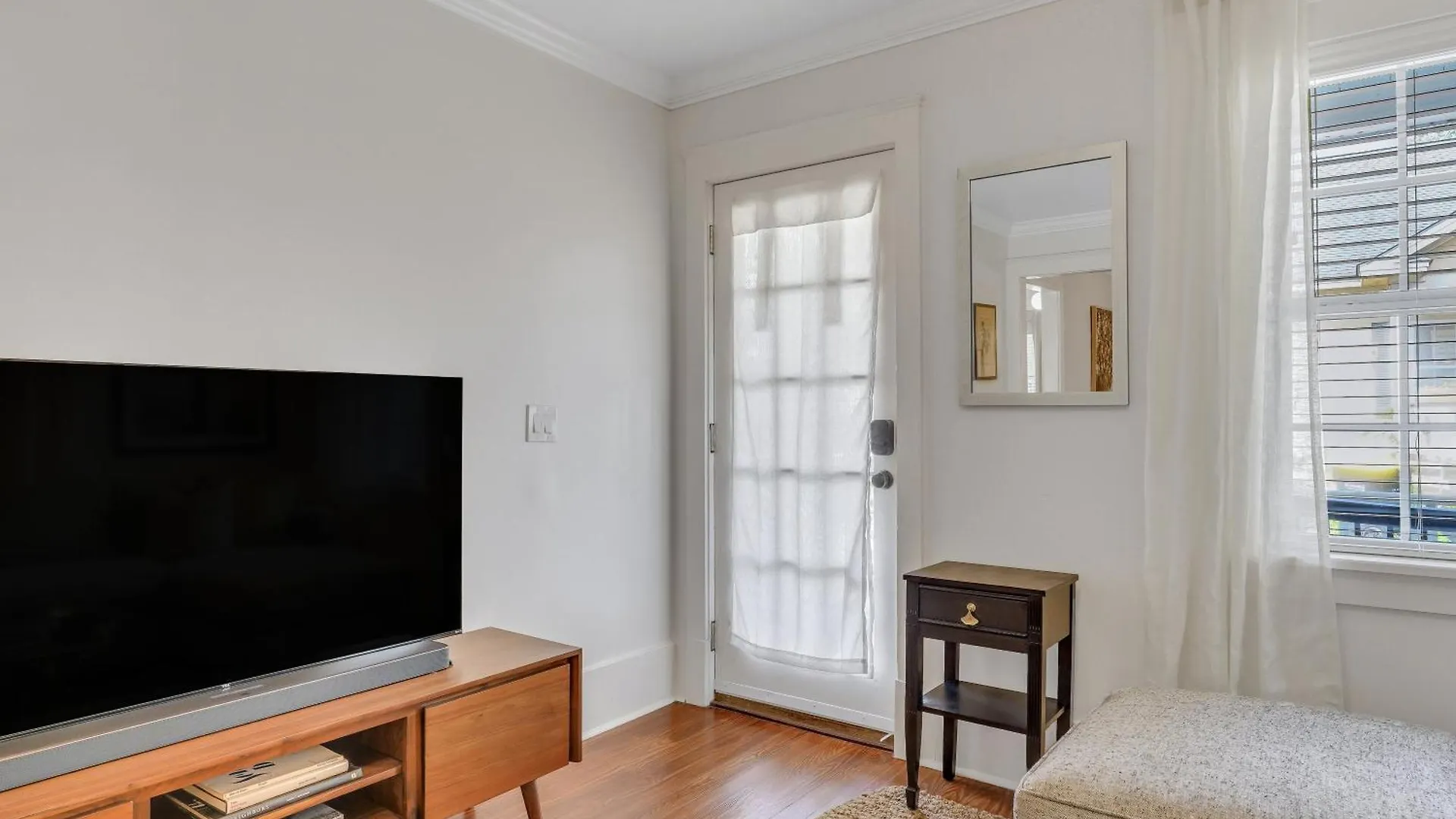 Charming Cottage Near Forsyth Park Heated Pool Access Walk To Restaurants Historic Sites More 1390 Savannah Estados Unidos